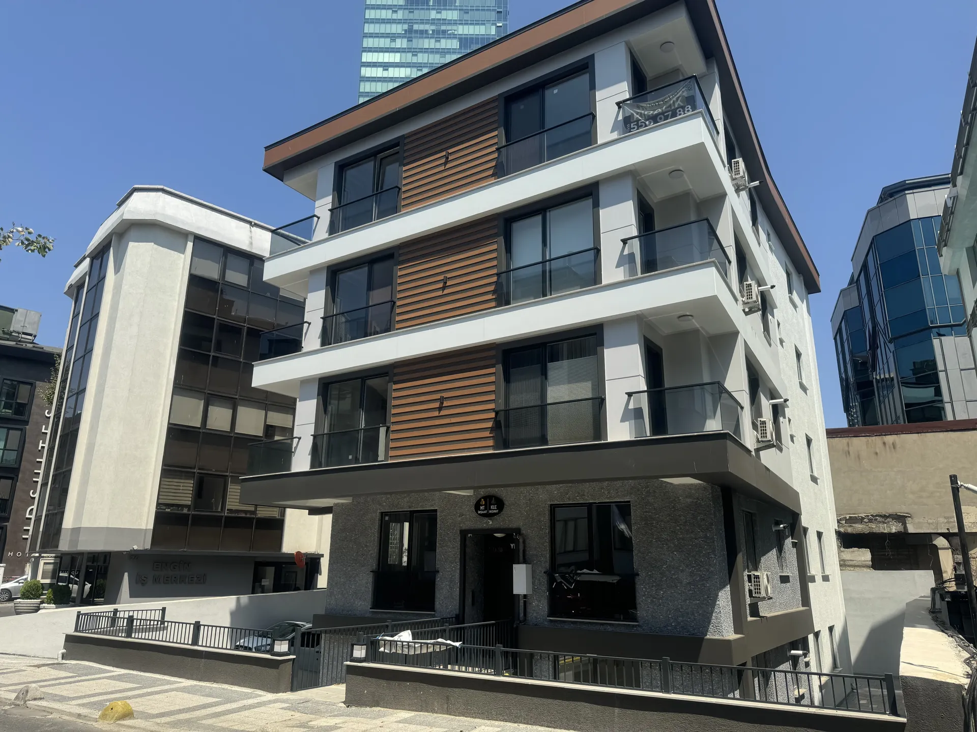 Şişli Zincirlikuyu (YüzbaşıKaya Aldoğan Sokak)